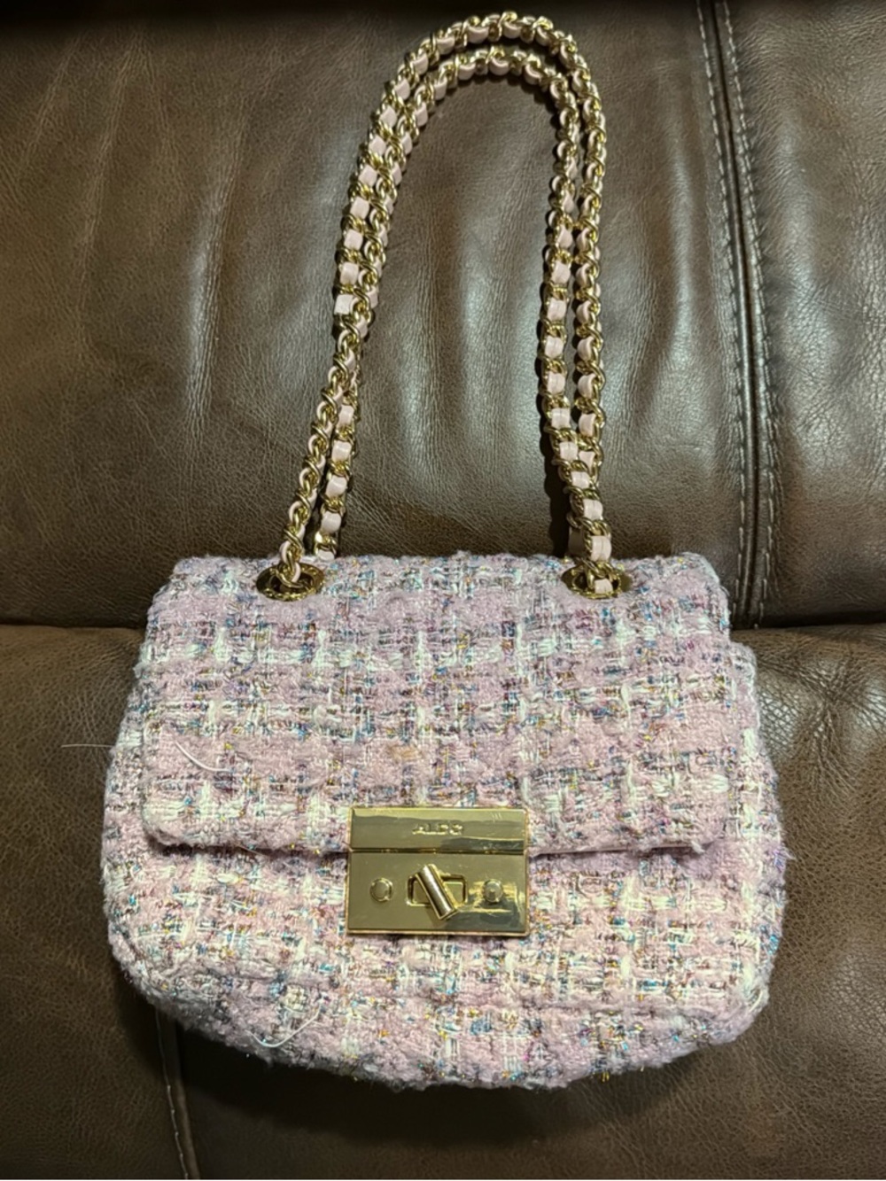 Pink Tweed Chain-Shoulder Women’s Bag